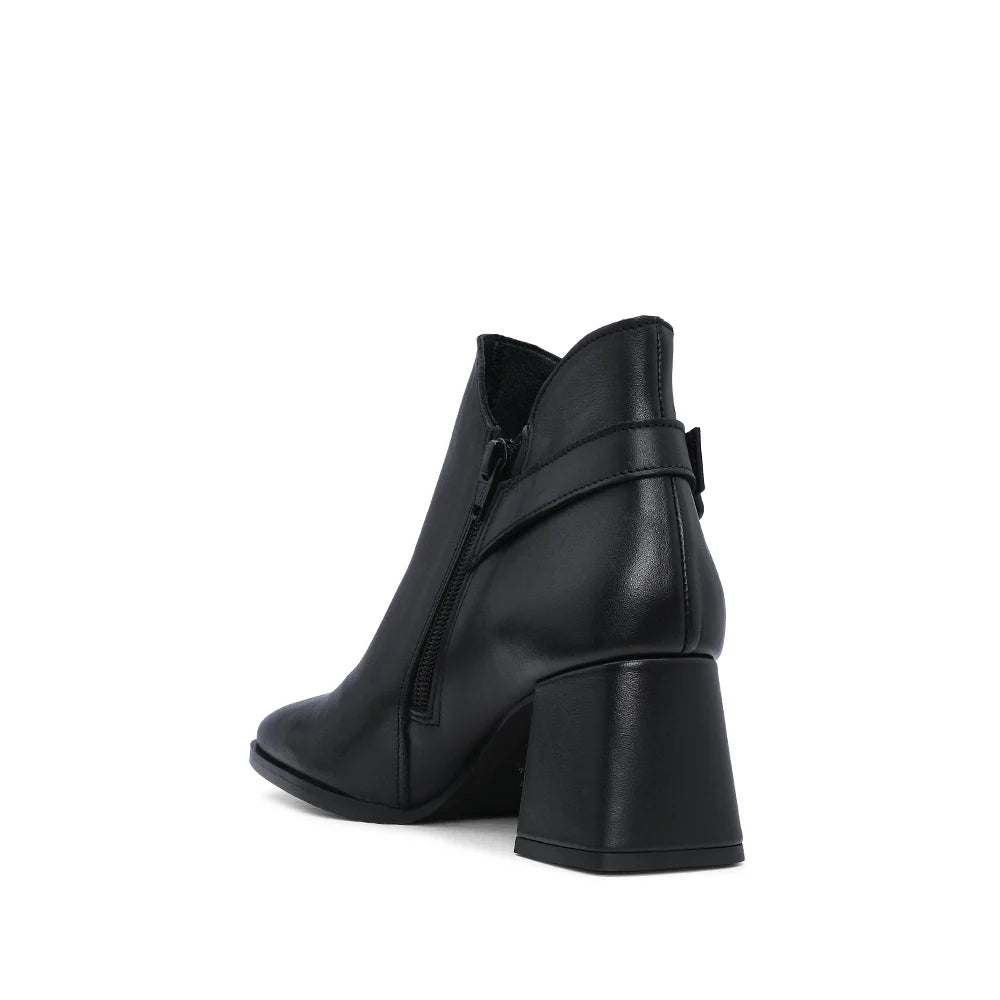 NOLA LEATHER BOOTS
