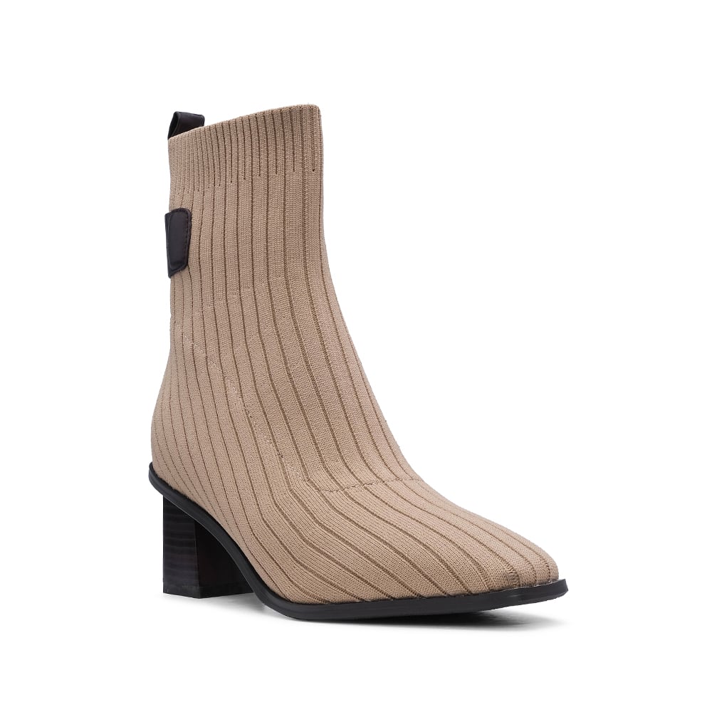 BOTAS FEMININAS CANO CURTO