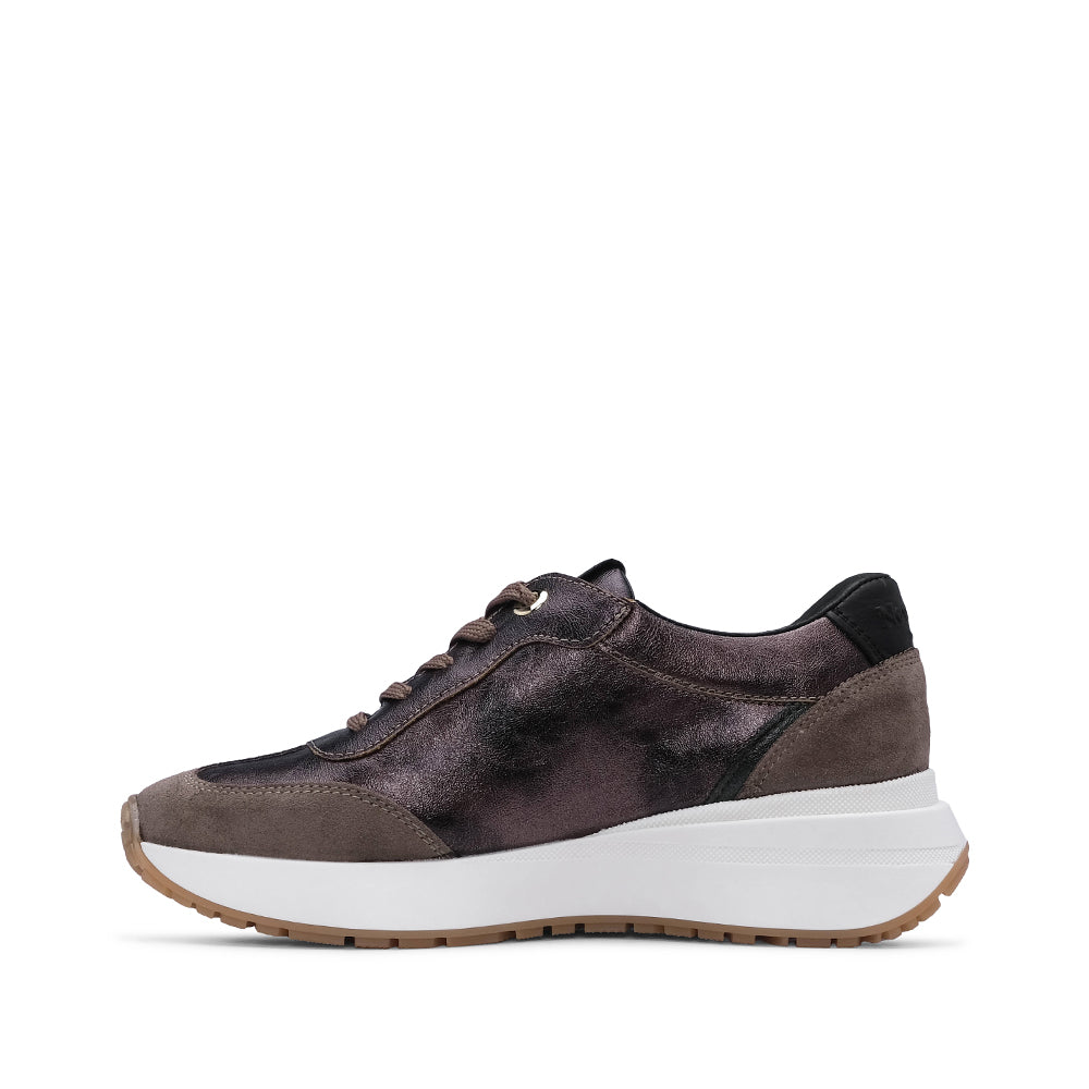 LOOK STYLE SNEAKERS