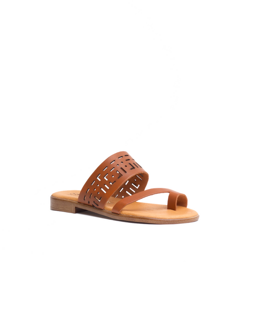 PIPA CAMEL SANDALS