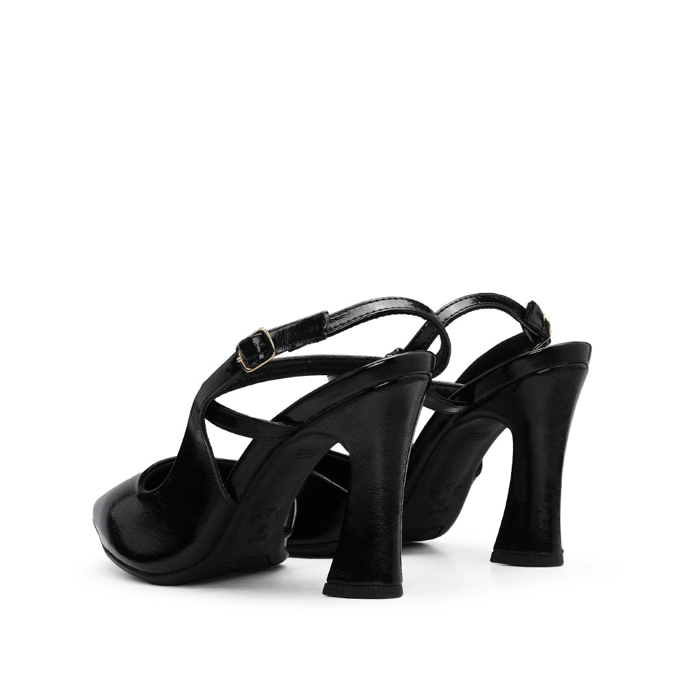 Sapato Salto Alto em Verniz Preto - imagem 3