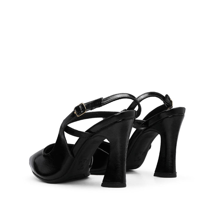 Sapato Salto Alto em Verniz Preto - imagem 3