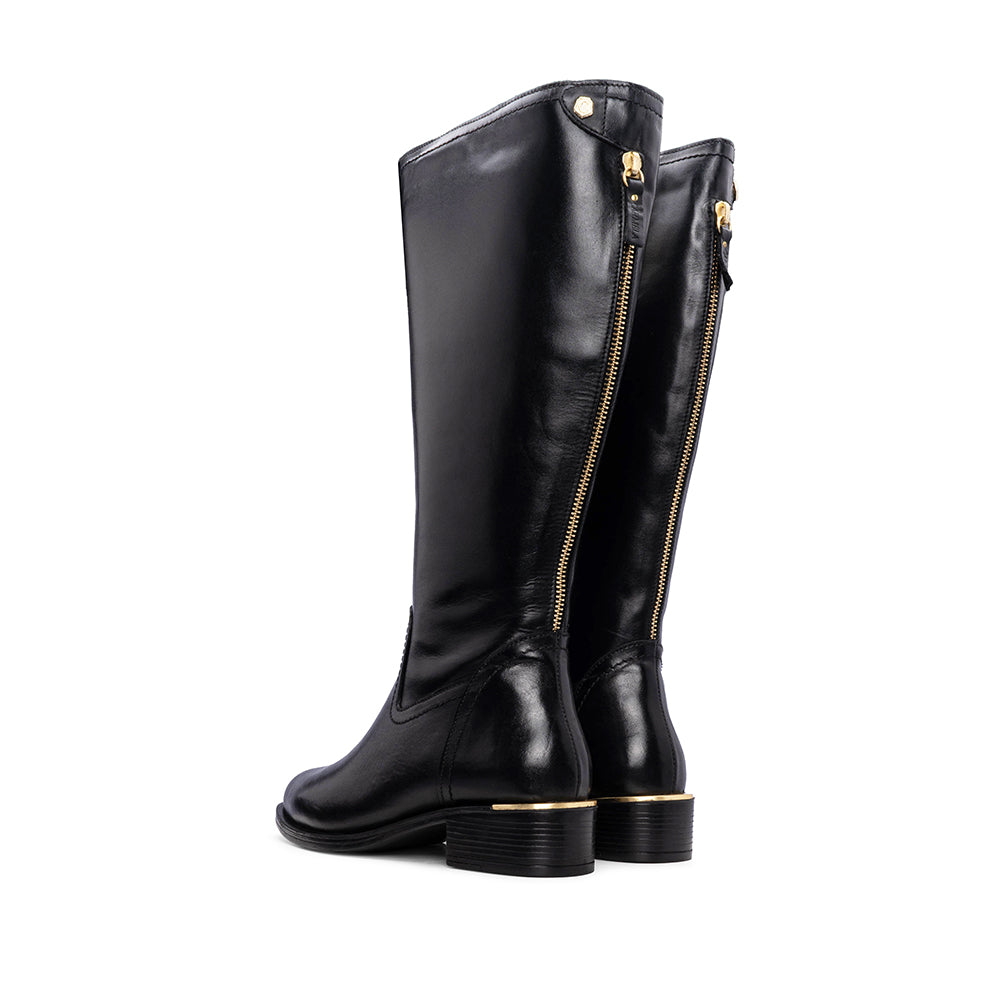 Bota de Cano Alto Mulher Carmela em Pele Preta - Preto