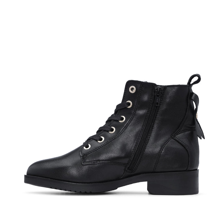 BOTAS FEMININAS CANO CURTO