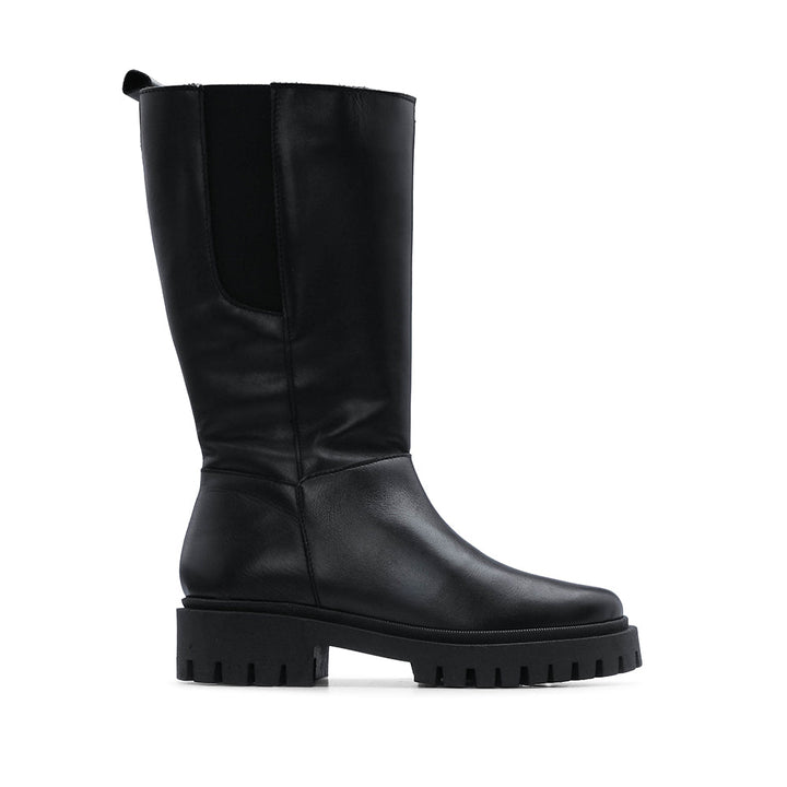 Bota de Cano Médio Mulher em Pele Preta com Elástico