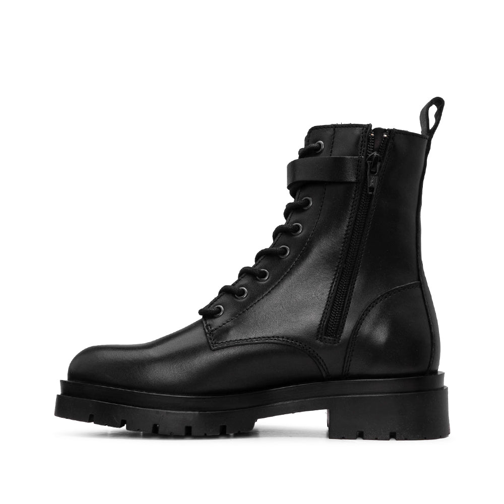 BOTAS FEMININAS CANO CURTO