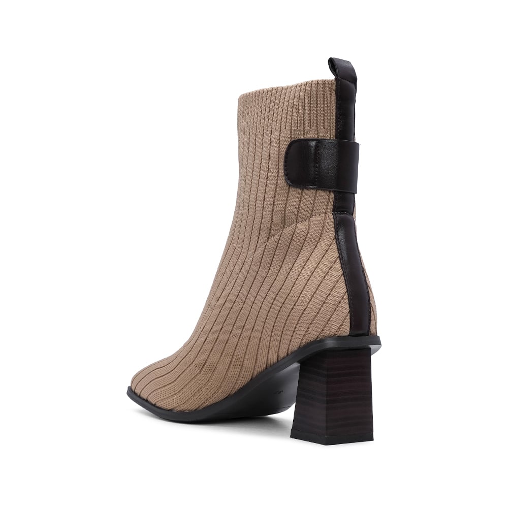 BOTAS FEMININAS CANO CURTO