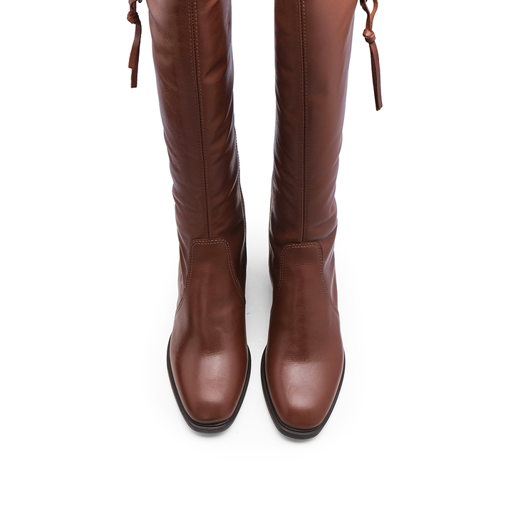 Bota de Cano Alto Mulher em Pele com Fivela - Cognac