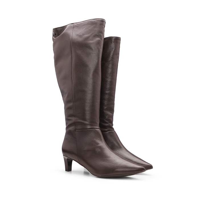 Bota de Cano Alto Mulher em Pele Lisa - Castanho