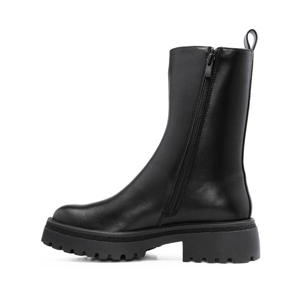 Bota Chelsea Mulher Gap com Sola de Piso Marcado - Preto