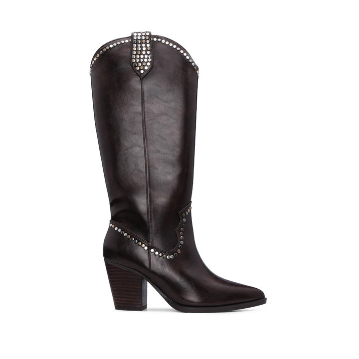 Bota de Cano Alto Mulher com Tachas Prateadas - Castanho