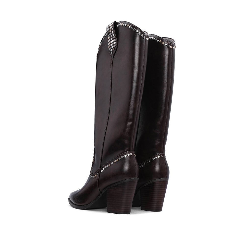 Bota de Cano Alto Mulher com Tachas Prateadas - Castanho