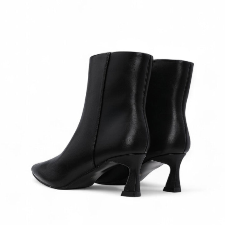 BOTAS FEMININAS CANO CURTO