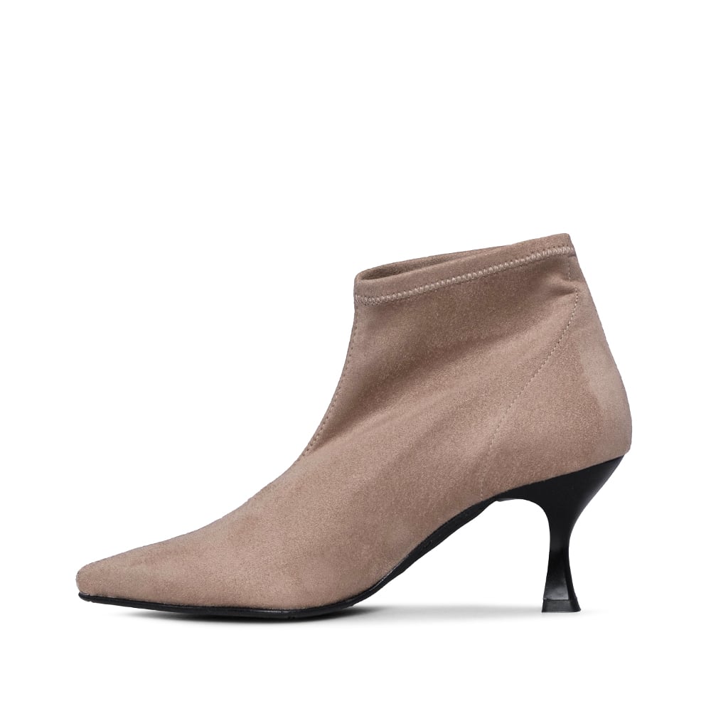 BOTAS FEMININAS CANO CURTO