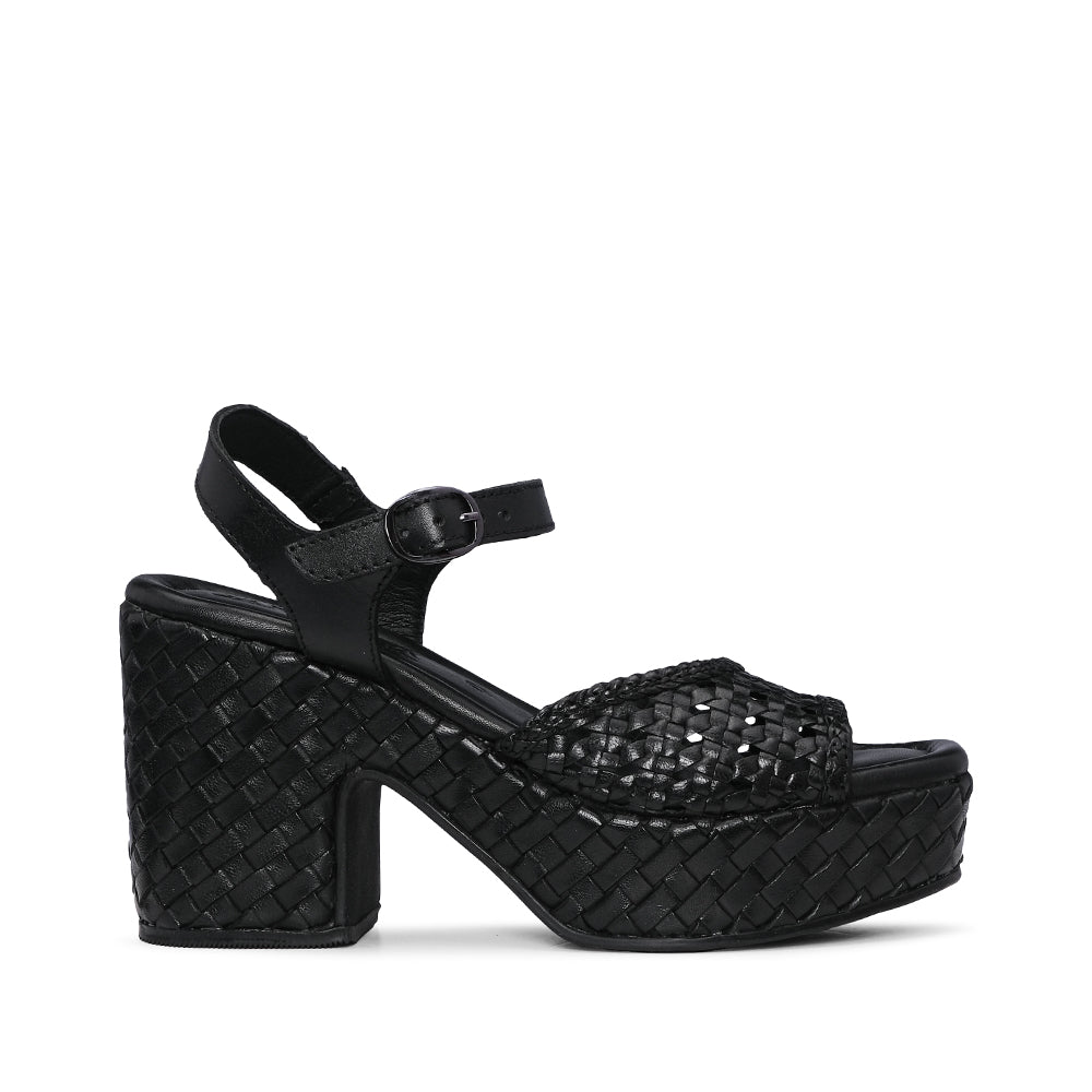 SANDÁLIAS FEMININAS PLATAFORMA