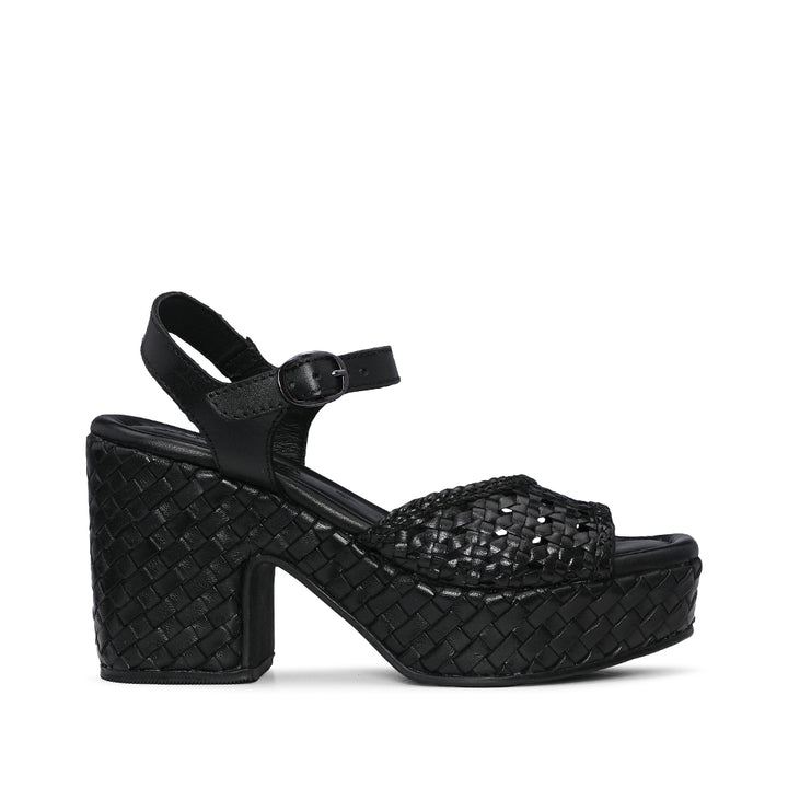 SANDÁLIAS FEMININAS PLATAFORMA