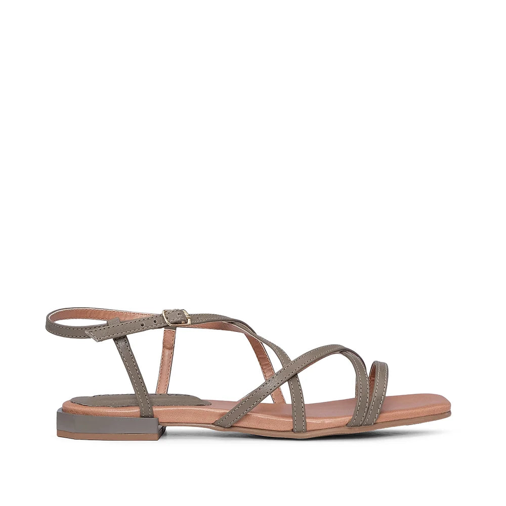 SANDÁLIAS FEMININAS SALTO RASO