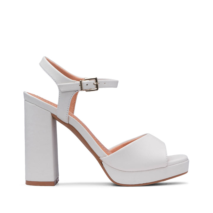 SANDÁLIAS FEMININAS PLATAFORMA