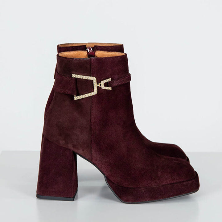 BOTAS FEMININAS CANO CURTO